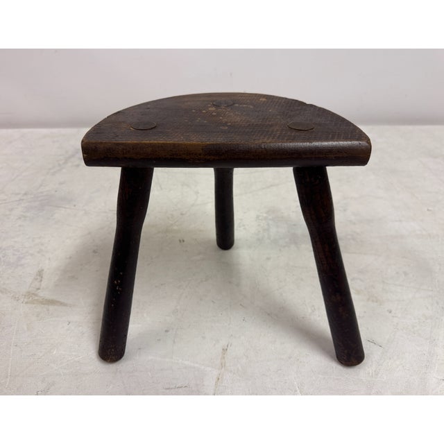 French D-Shaped Milking Stool, 1950s For Sale - Image 9 of 10