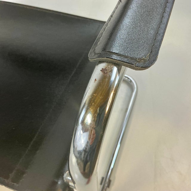 Black 1980s Vintage Contemporary Modern Italian Cantilever Black Leather Side Chairs - A Pair. For Sale - Image 8 of 11