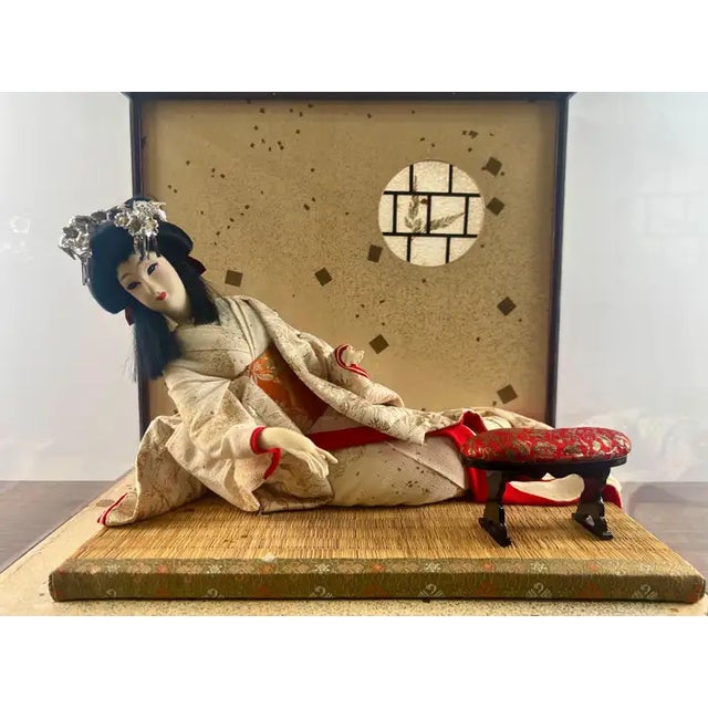 Japanese Japanese Geisha Princess Doll in Original Glass & Wood Case For Sale - Image 3 of 13