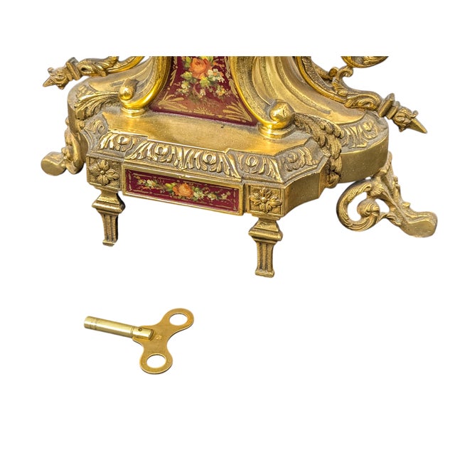 Louis XV Style Table Clock in Brass For Sale - Image 3 of 10