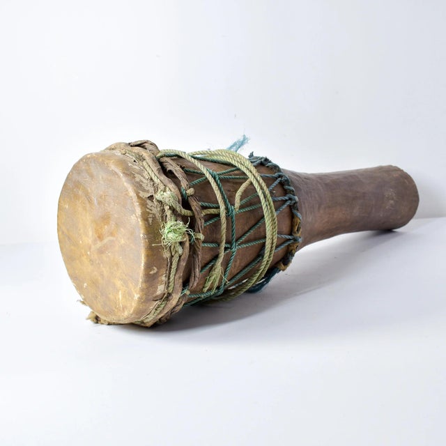 Brown Early 20th Century Fulani Wood Drum Tall with Animal Hide Guinea For Sale - Image 8 of 8