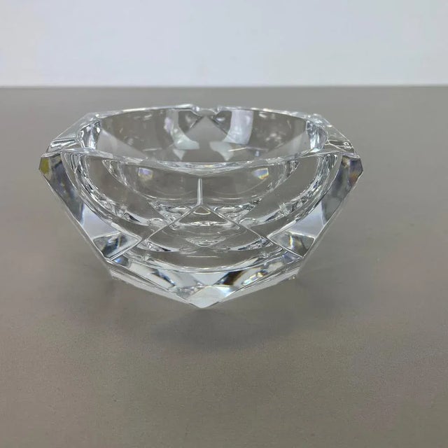 Glass Heavy Crystal Diamond Glass Ashtray from Val Saint Lambert, Belgium, 1970s For Sale - Image 7 of 12