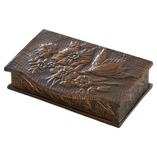 Decorative Art Deco Box in Hand Hammered Copper, 1930s For Sale - Image 12 of 12