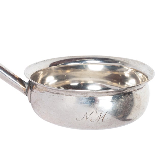 A good antique American sterling silver Georgian toddy/punch ladle, circa 1780, silver weight 2.5 oz (71 grams). The ladle...