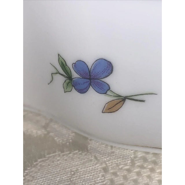 White Italian Richard Ginori Oriente Porcelain Lidded Box For Sale - Image 8 of 12