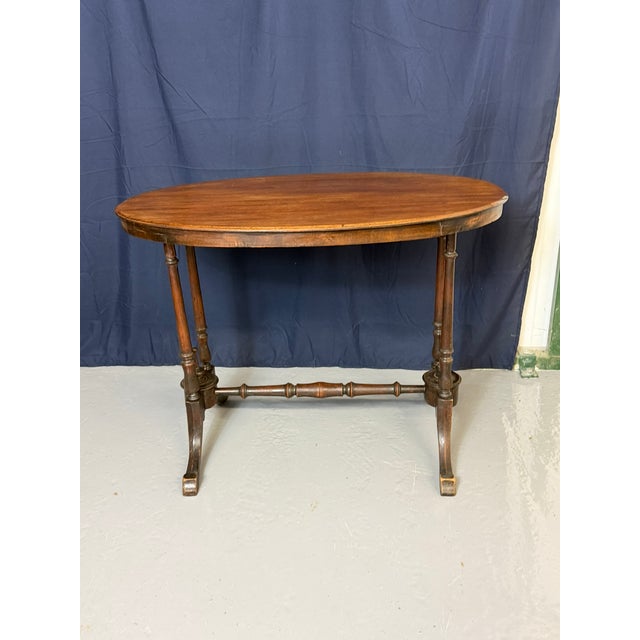 Antique Victorian Oval Centre Table, 1900 For Sale - Image 9 of 11