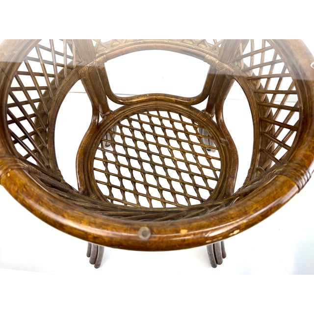 Brown Vintage Coastal Rattan and Glass Top Side Table in the Style of McGuire For Sale - Image 8 of 10