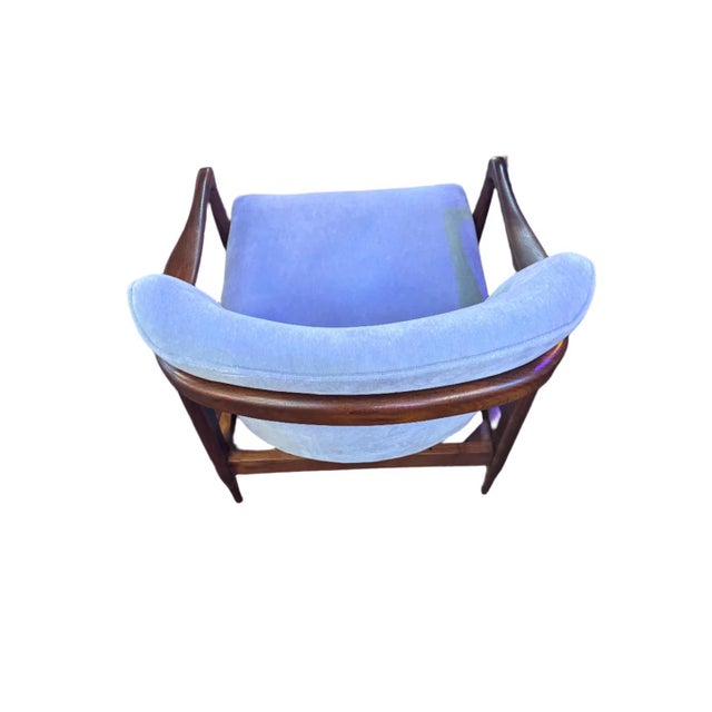 Mid-Century Modern Sculptural Walnut Lounge Chair Newly Reupholstered in Mohair For Sale In Chicago - Image 6 of 7