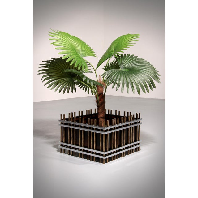 Italian Modernist Fioriera Planter in Brass, Chrome & Acrylic, 1970s For Sale - Image 11 of 11