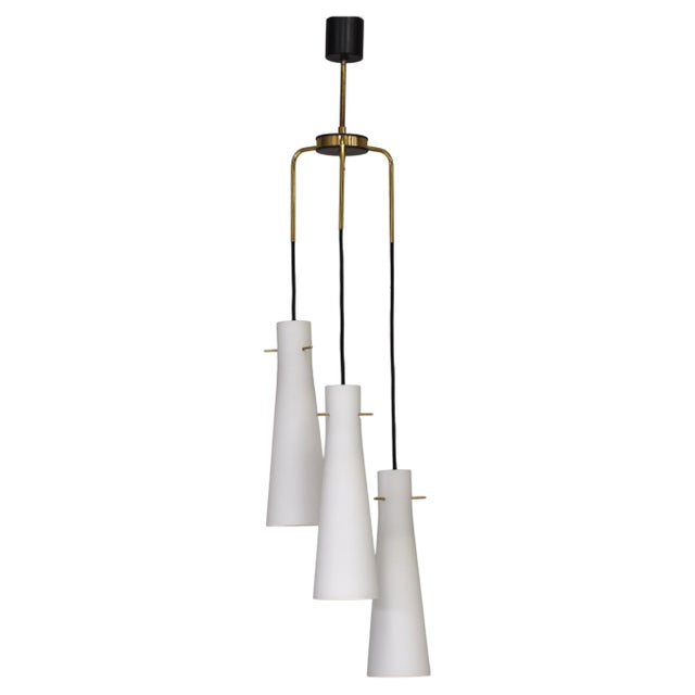 Stilnovo Pendant Light with Opaline Glass Shades & Brass, Italy, 1950s For Sale - Image 14 of 14