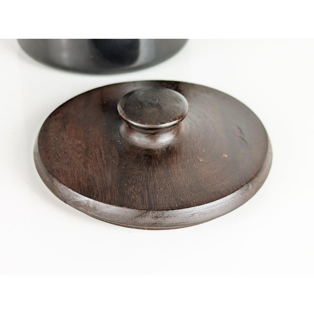 Metal White Red and Black Enameled Metal and Wood Box from Siva, 1960s For Sale - Image 7 of 10