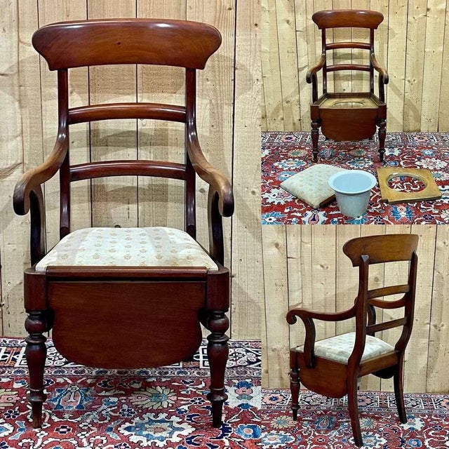 Brown English Armchair in Mahogany For Sale - Image 8 of 12