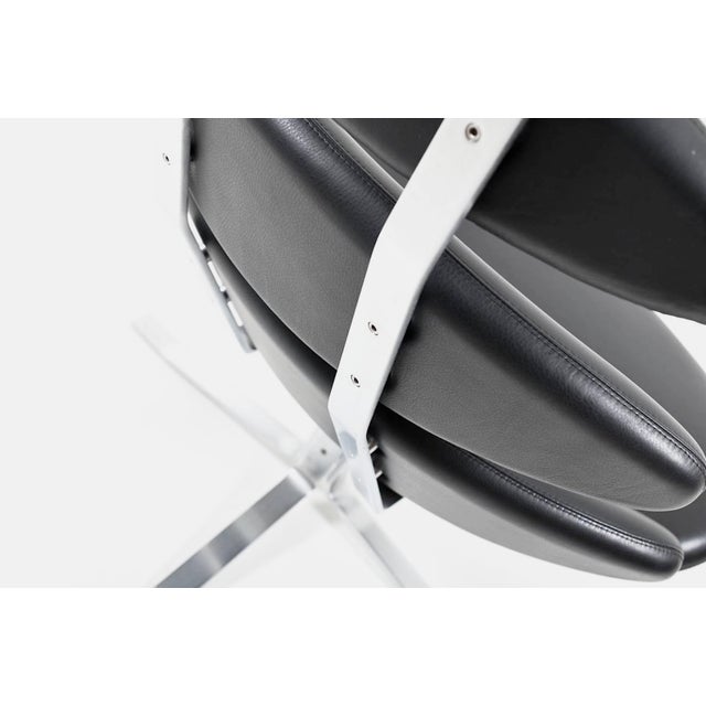 Poul Volther EJ5 Corona Lounge Chairs in Steel and Black Leather by Poul M. Volther for Erik Jørgensen, 1960s, Set of 2 For Sale - Image 4 of 8