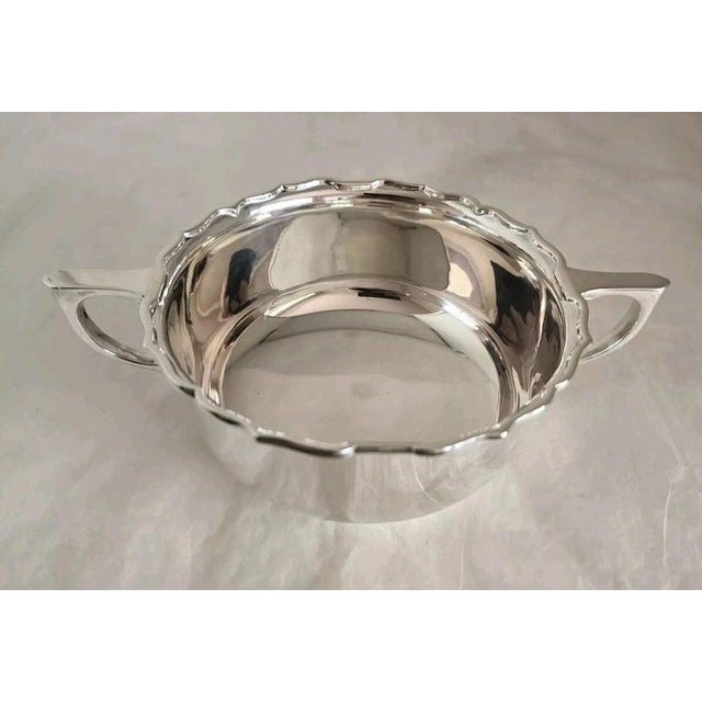 A fine george v sterling silver sucrier or sugar bowl by cooper brothers & sons ltd, fully hallmarked in sheffield for...
