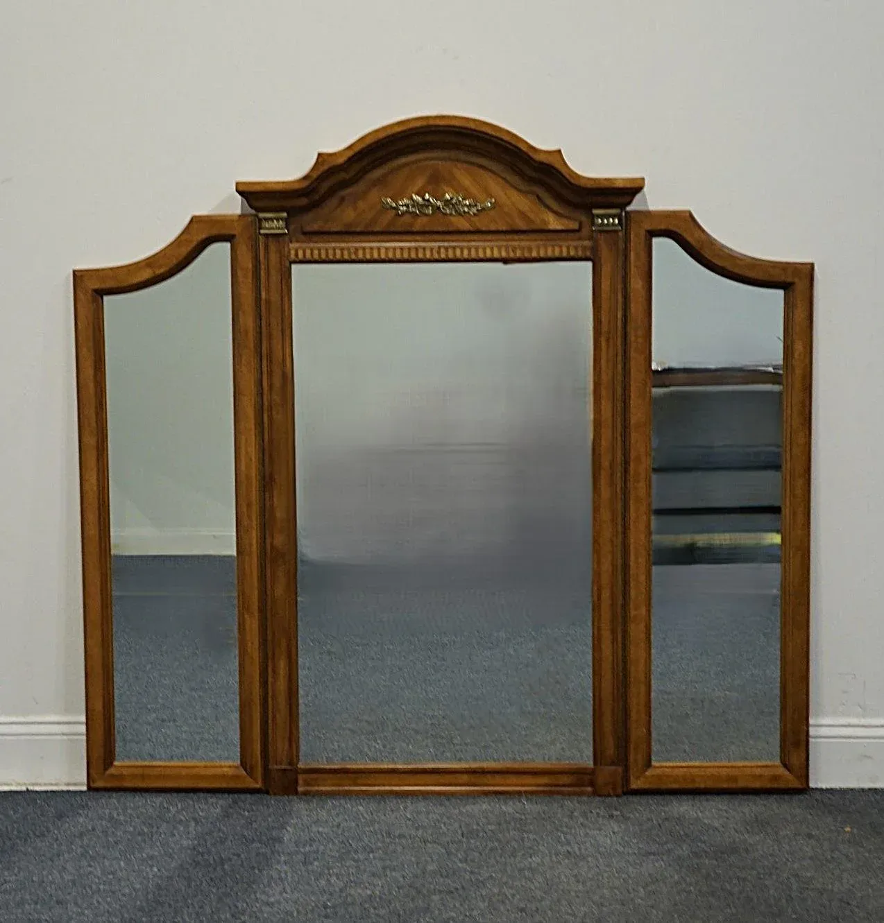 Late 20th Century Stanley Furniture Solid Walnut Italian