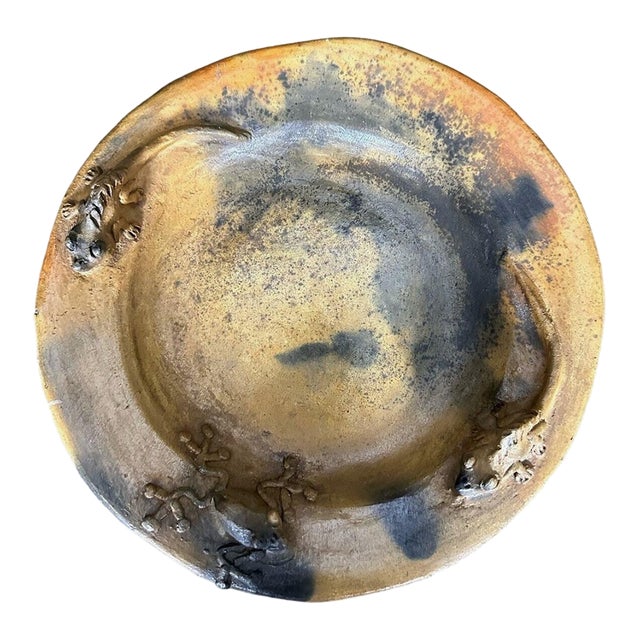 2007 Belize Art Pottery Frog Iguana Raised Relief Bowl Handmade Artist Signed 9" For Sale