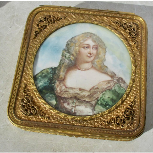 Antique French Gilt Vanity Box Circa 1890 For Sale In New York - Image 6 of 6