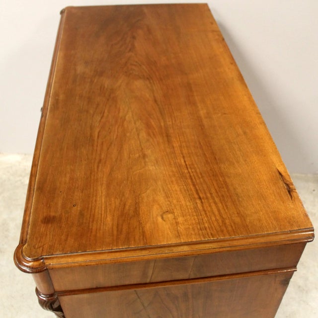 19th Century Italian Louis Philippe Chest of Drawers in Walnut For Sale - Image 11 of 12