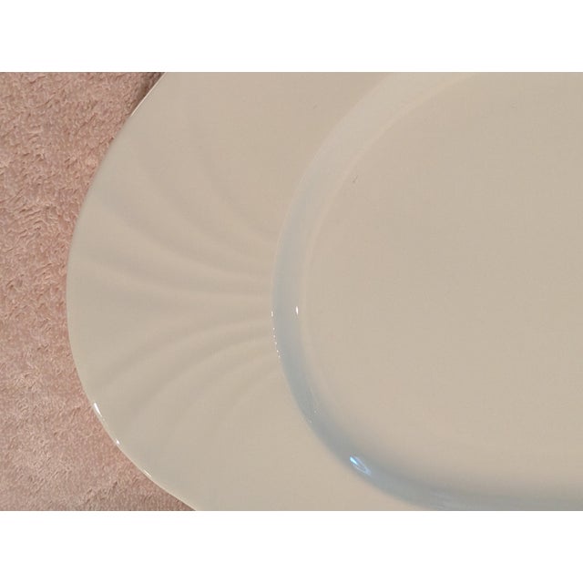 Contemporary 1980s Villeroy & Boch "Arco Weiss" 13.5-Inch Platter For Sale - Image 3 of 10