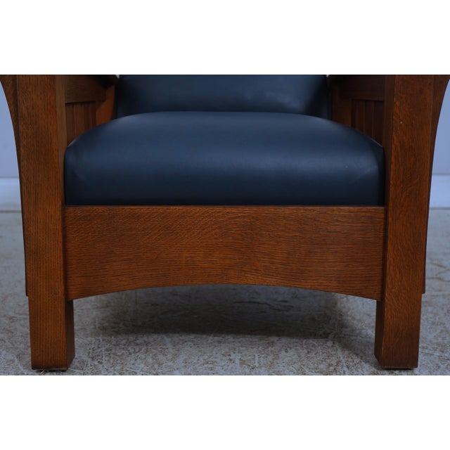 Stickley Mission Oak Leather Chair & Ottoman For Sale In Philadelphia - Image 6 of 18