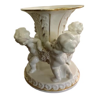 Karl Tutter Hutschenreuther Porcelain Centerpiece Vase With 4 Putti 9 3/8" Tall For Sale