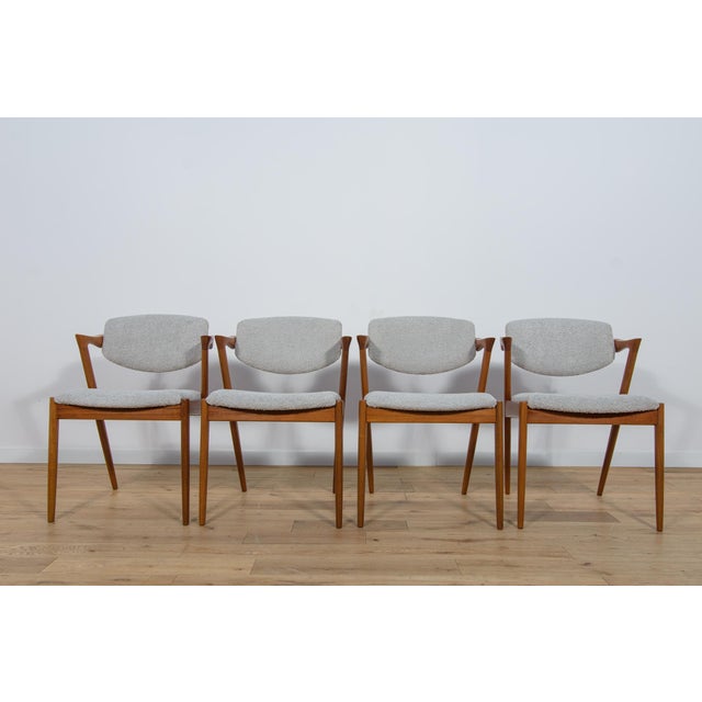 Mid-Century Teak Model 42 Dining Chairs by Kai Kristiansen for Schou Andersen, 1960s, Set of 4 For Sale - Image 4 of 18