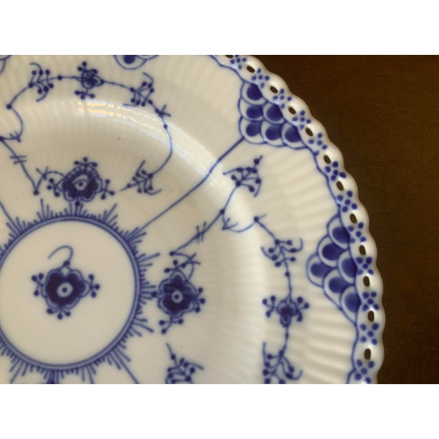 1960s 1960s Royal Copenhagen Blue Fluted Full Lace Salad/Lunch Plate 1086 For Sale - Image 5 of 8