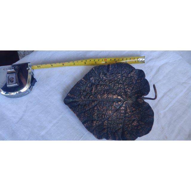 1950s Fabulous Brass Vintage Ash Tray/Catral Heart Shaped Leaf Motif Embossed. For Sale - Image 5 of 6