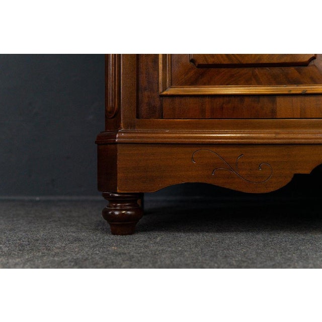 Wilhelminian Walnut Display Bookcase For Sale - Image 6 of 16