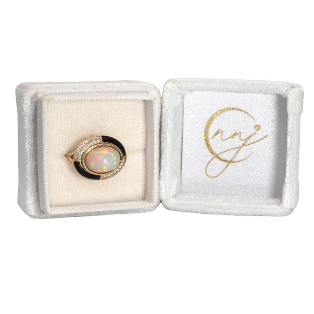 Modern 5.3Ct Natural Opal Ring With Diamond Accents in Solid 14k Gold – Oval Cut, Size 6.75 For Sale - Image 3 of 8
