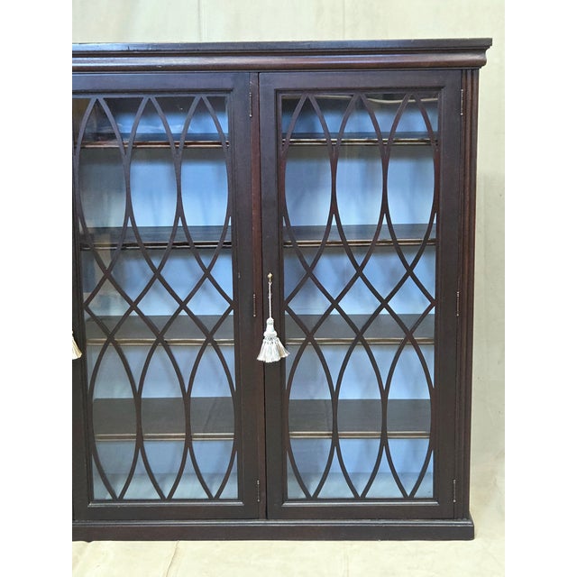 1930s Vintage English Mahogany Bookcase With Lattice Mullions and Adjustable Shelves For Sale - Image 5 of 12