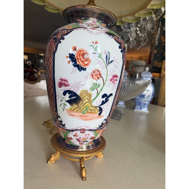 Vintage Hollywood Regency Imari Lamps - a Pair For Sale - Image 4 of 16