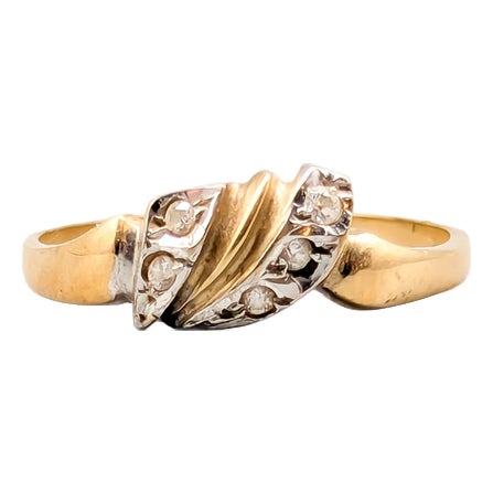 Ring in Multicolored Gold with White Stones For Sale
