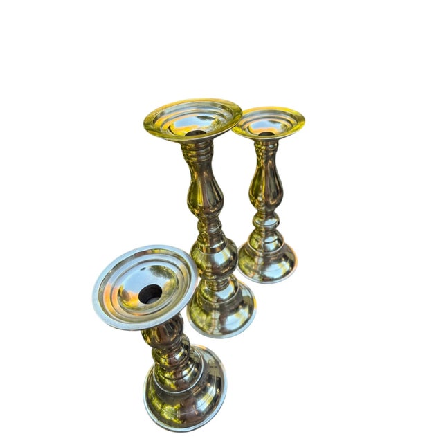 Polished Brass Candlesticks Set of 3 For Sale - Image 4 of 12