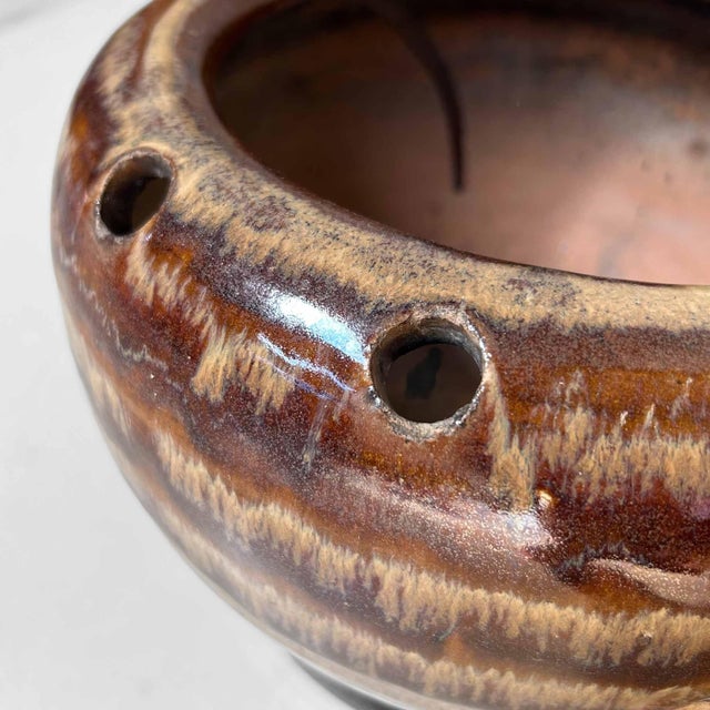 1970s Vintage Japanese Ceramic Ikebana Flower Vase, 1970s For Sale - Image 5 of 12