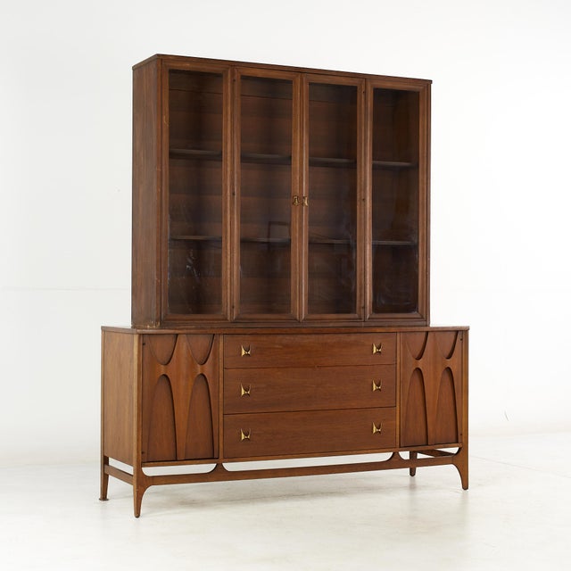 Broyhill Brasilia Mid Century 66 Inch Buffet and Hutch Chairish