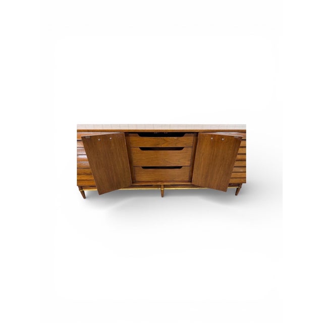 Wood Mid-Century Modern American of Martinsville Dania Walnut Dresser For Sale - Image 7 of 9