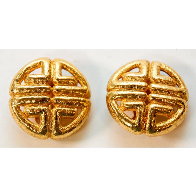 Gold 1980s GIVENCHY Vintage Logo Earrings Clip-on Gold Plated - a Pair For Sale - Image 8 of 11