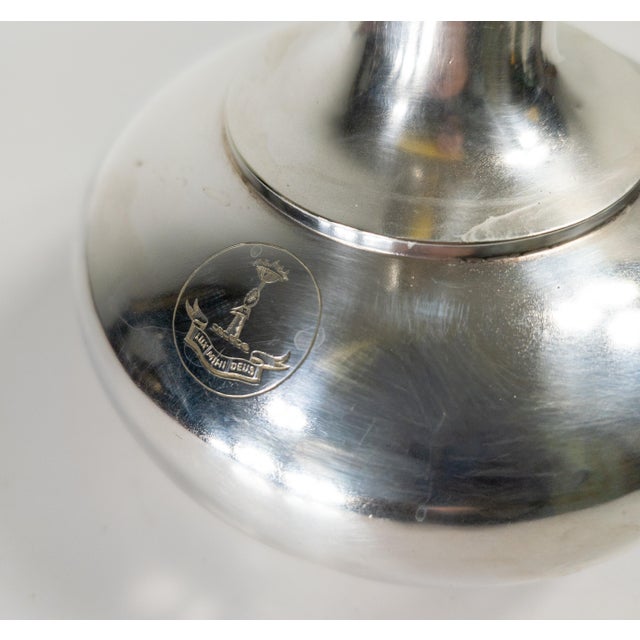 19th Century Victorian Silverplate Vase With Armorial Crest Motto For Sale In New York - Image 6 of 9