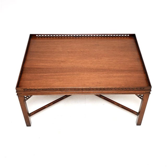 1950s Vintage Georgian Coffee Table, 1950 For Sale - Image 5 of 8