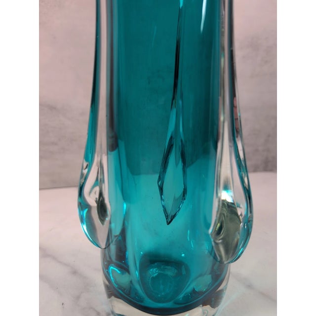 1990s Vintage Murano Style Timothy E. Landers Hand Blown Teal/Aqua Blue Sommerso Glass Vase For Sale - Image 5 of 6