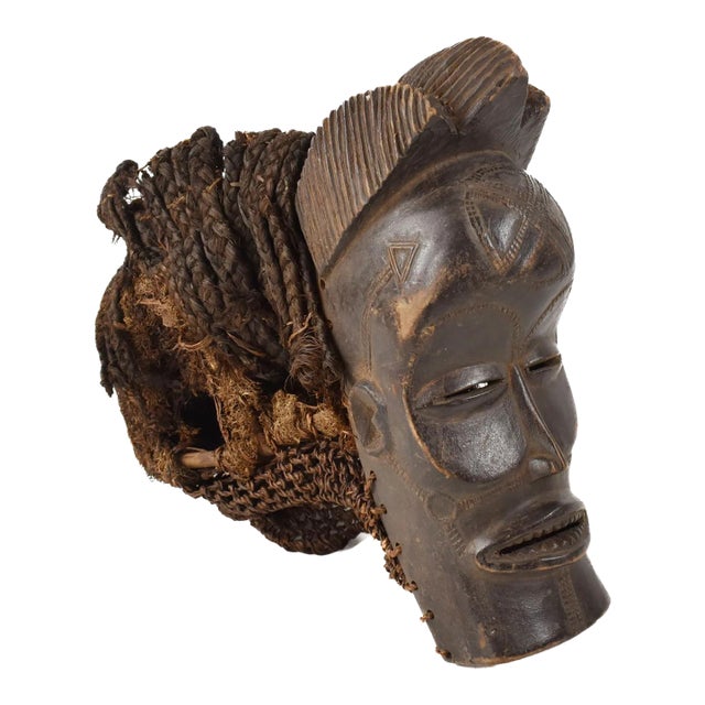 Early 20th Century Chokwe Mask Mwana Pwo For Sale