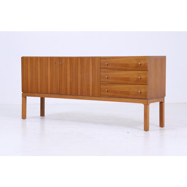 Vintage Walnut Pallet Sideboard, 1960s For Sale - Image 4 of 11