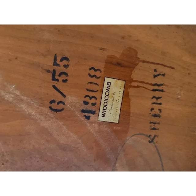 Mid 20th Century Gibbings Dining Table For Sale In New York - Image 6 of 7