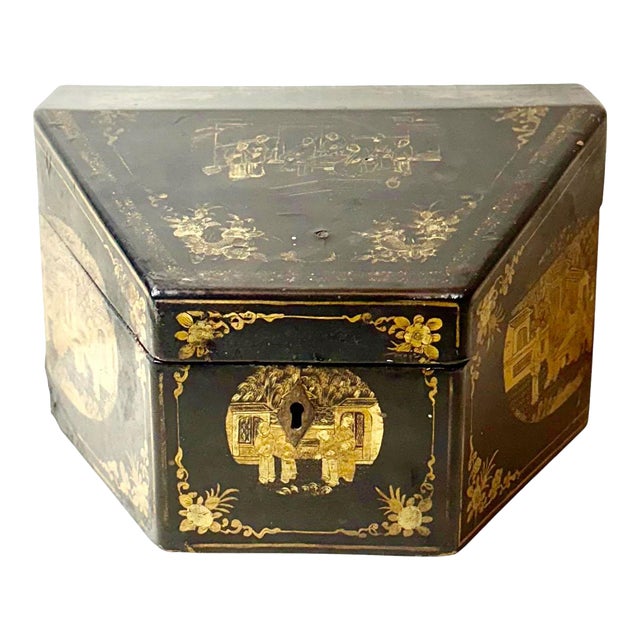 Early 19th Century Chinese Export Lacquered Storage or Letter Box For Sale