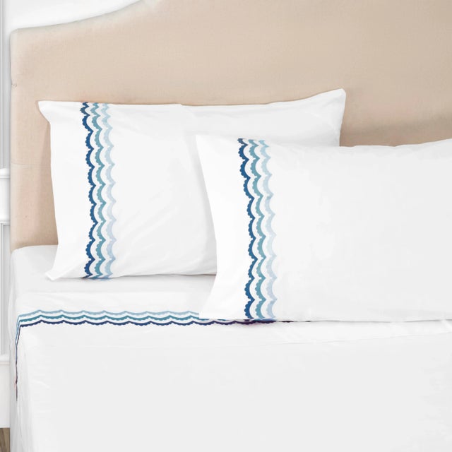 Contemporary Celerie Kemble + Hamburg House Whimsical Blue Scallop Queen Sheet Set - 4 Pieces For Sale - Image 3 of 4