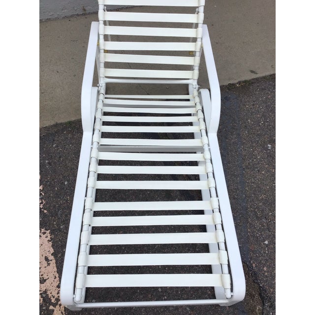Mid-Century Modern Brown Jordan Outdoor Lounger, Circa 1960s, Attributed For Sale - Image 3 of 9