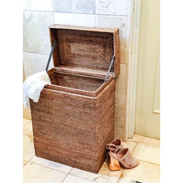 Artifacts Rattan Rectangular Hamper with Hinged Lid in Honey Brown For Sale In Houston - Image 6 of 9