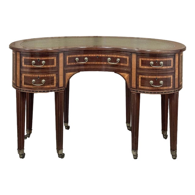 19th Century French Louis XVI Kidney-Shaped Mahogany Leather Top Desk For Sale