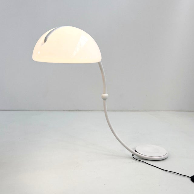 Metal White Serpente Floor Lamp by Elio Martinelli for Martinelli Luce, 1970s For Sale - Image 7 of 11